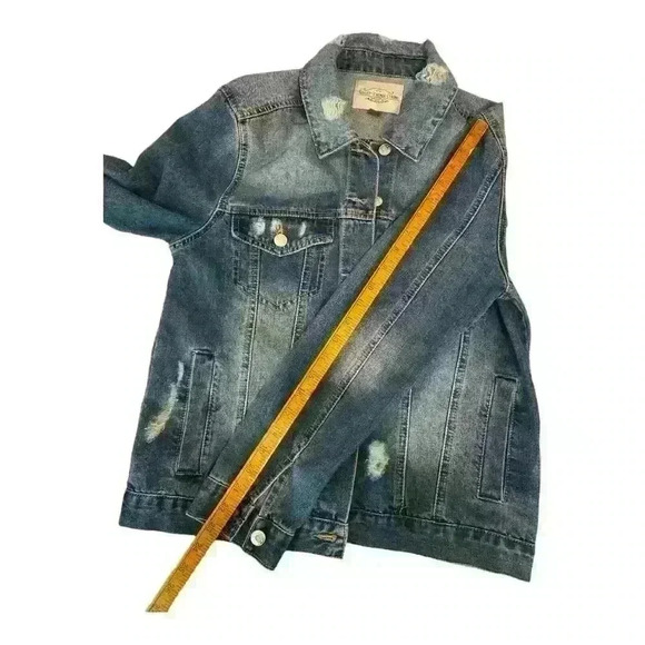 Ashely Vintage Charm Women's Denim Jacket Floral Back Blue Size S Casual - Picture 6 of 6